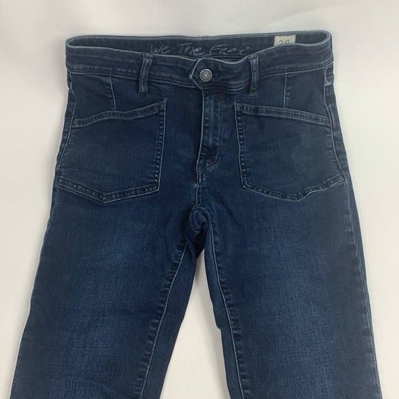 Free People We The Free Dark wash Skinny denim jeans SZ 28 Raw hem Stretch NWOT - Picture 4 of 16